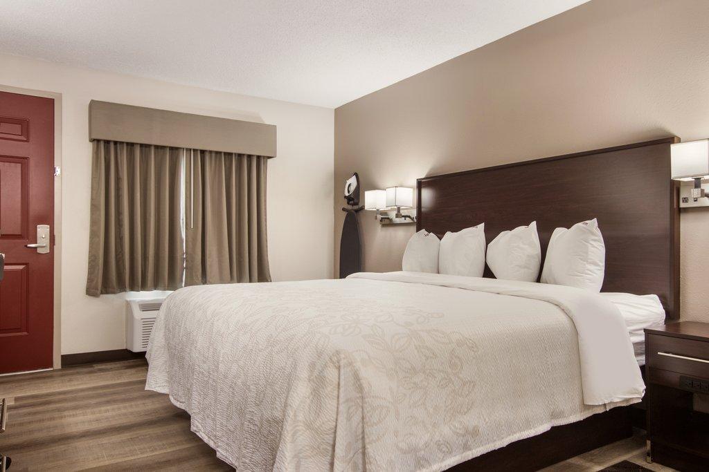 Red Roof Plus+ & Suites Erie Εξωτερικό φωτογραφία