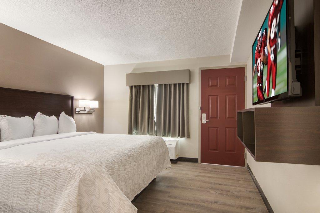 Red Roof Plus+ & Suites Erie Εξωτερικό φωτογραφία